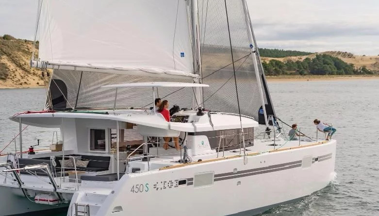 Lagoon 450 S
