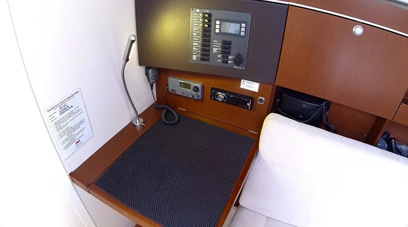 Hanse 385