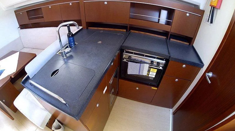 Hanse 385