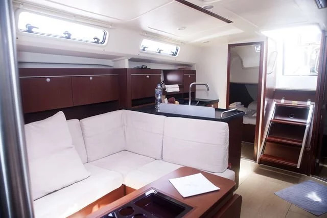 Hanse 415