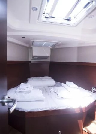 Hanse 415