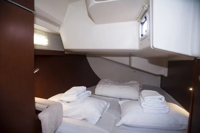 Hanse 415