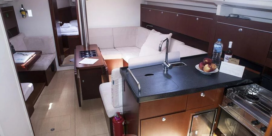 Hanse 415