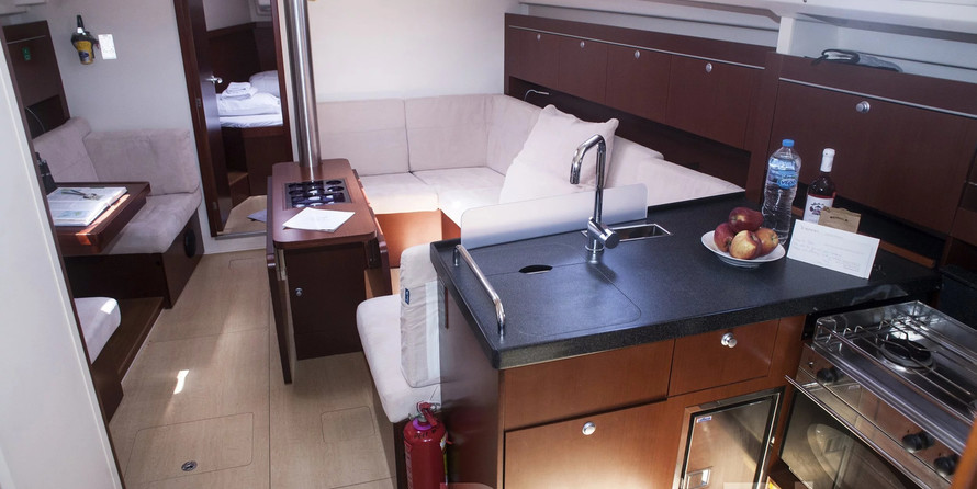 Hanse 415