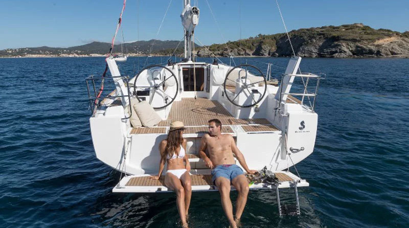 Beneteau Oceanis 38.1