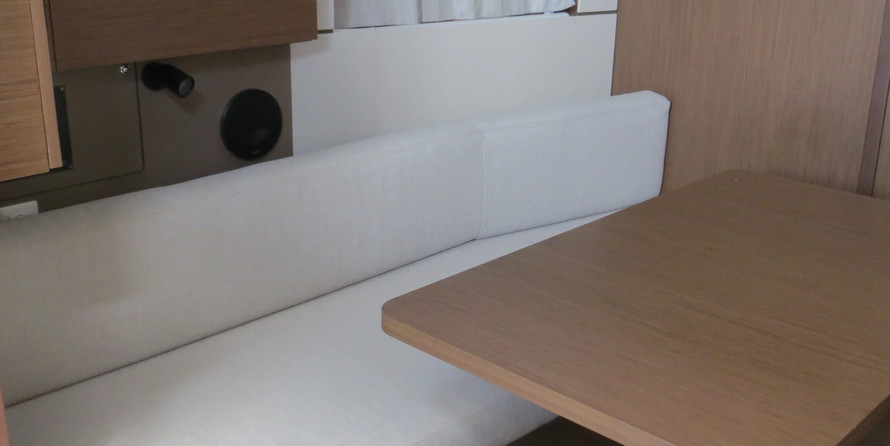 Beneteau Oceanis 38.1