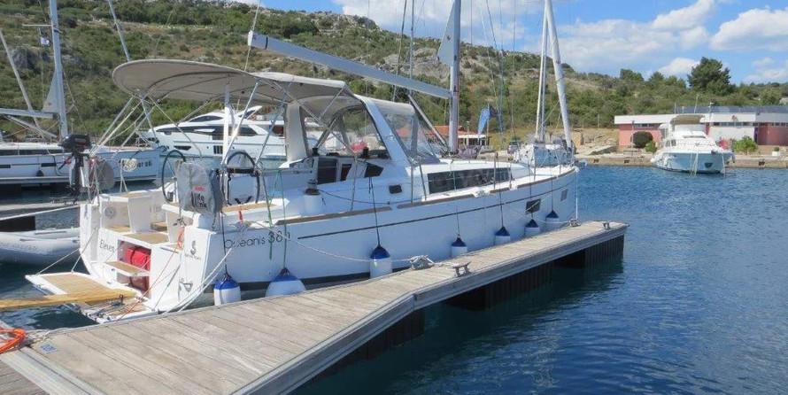 Beneteau Oceanis 38.1
