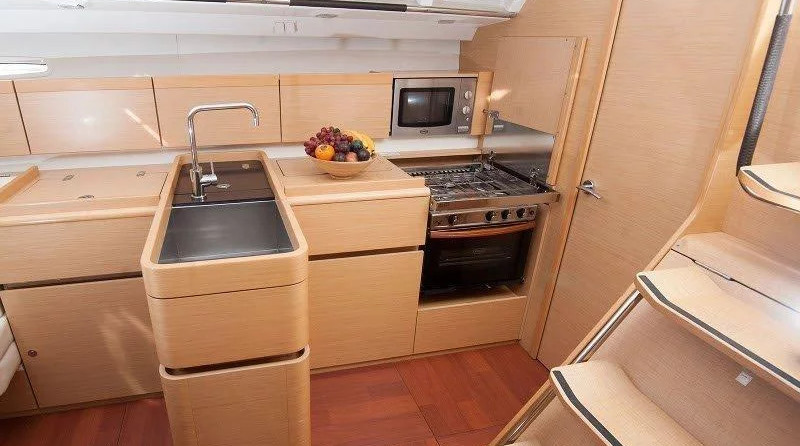 Beneteau First 45