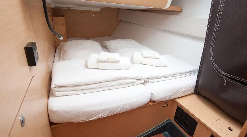 Beneteau First 45