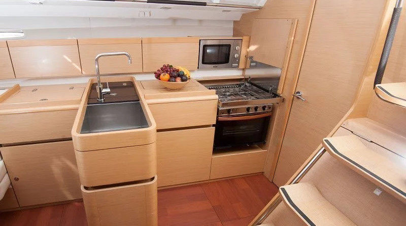 Beneteau First 45