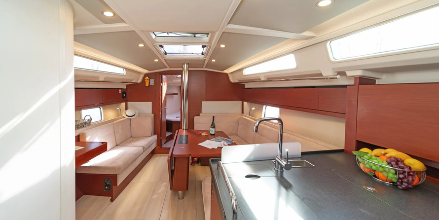Hanse 418