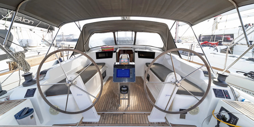 Hanse 418