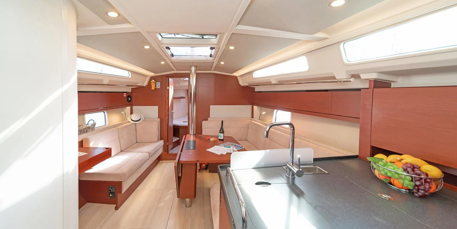 Hanse 418