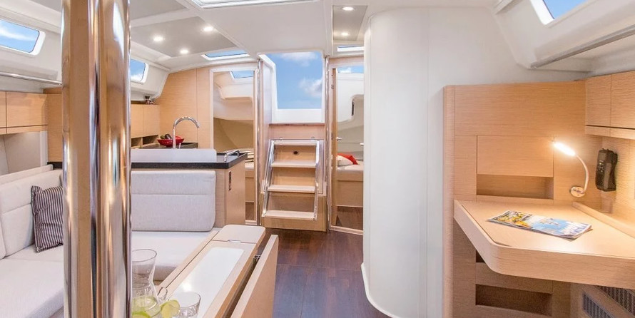 Hanse 418