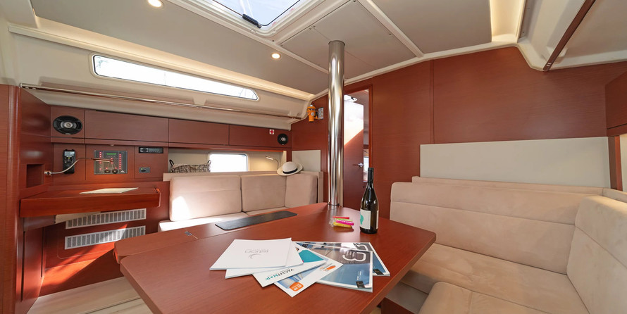 Hanse 418