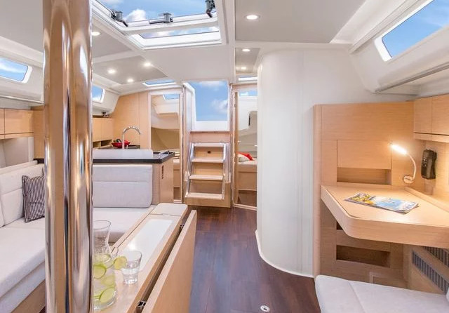 Hanse 418