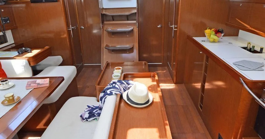 Beneteau Oceanis 50 Family