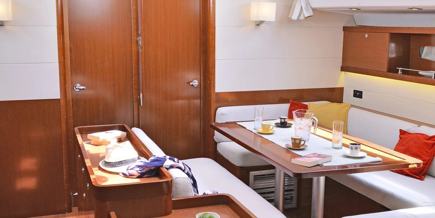 Beneteau Oceanis 50 Family