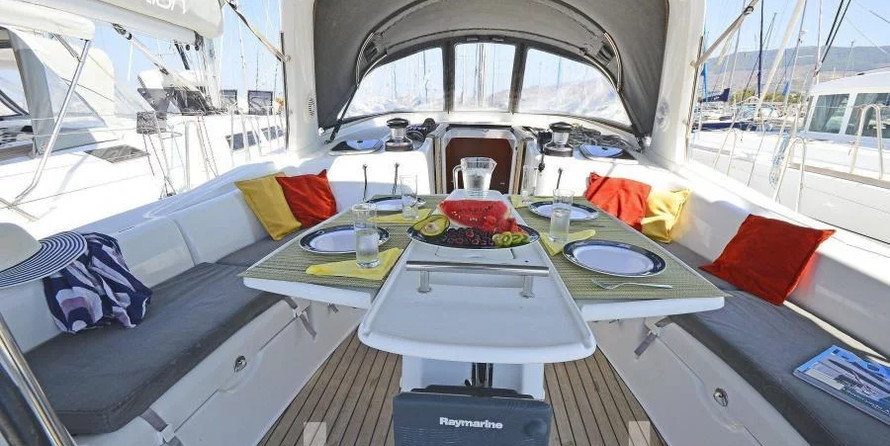 Beneteau Oceanis 50 Family