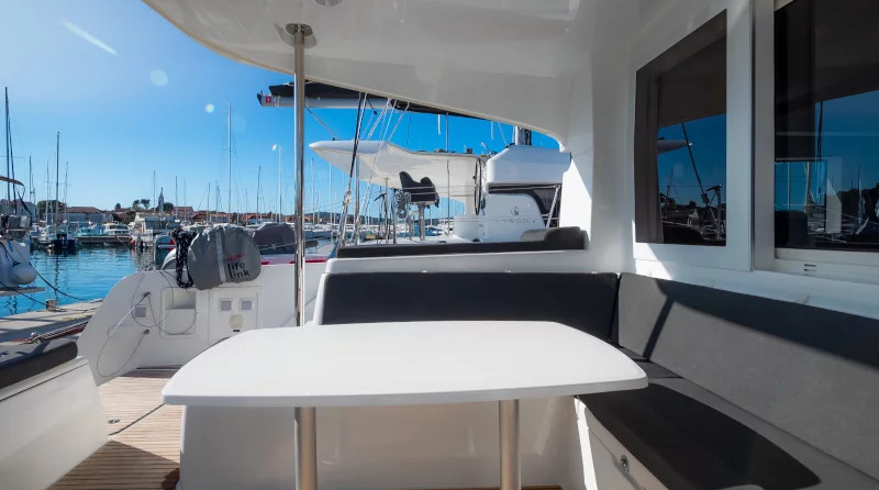 Lagoon 40