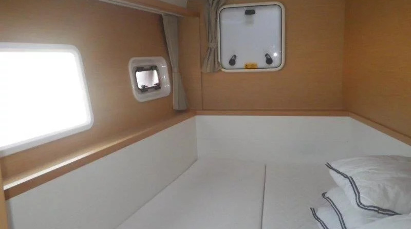 Lagoon 400 S2