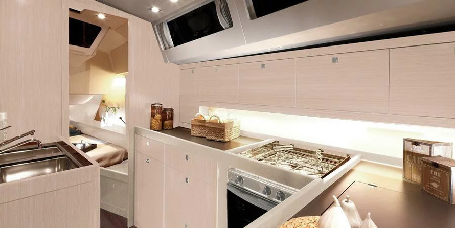 Oceanis 48