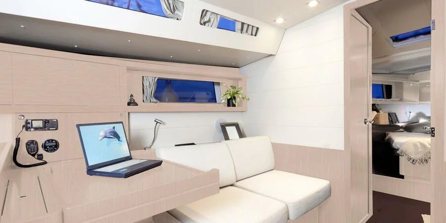 Oceanis 48