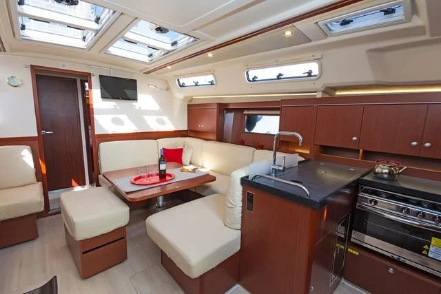 Hanse 455