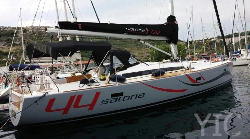 Salona 44