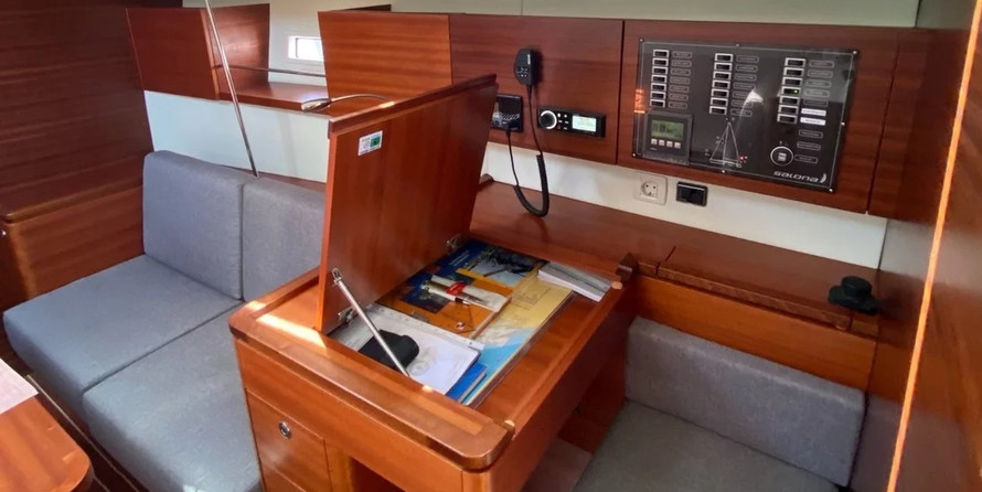 Salona 44