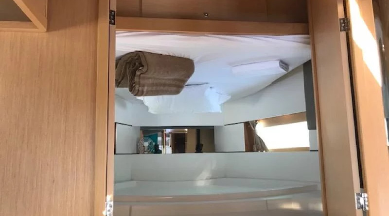 Beneteau Oceanis 38.1