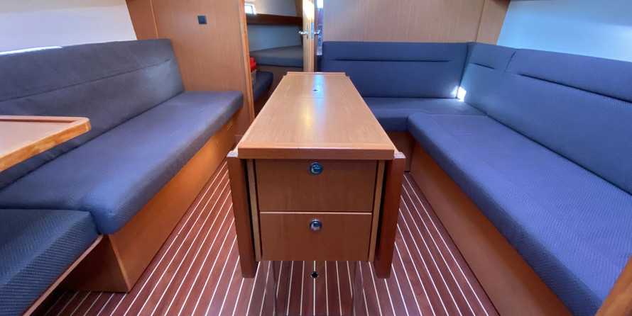 Bavaria Cruiser 36