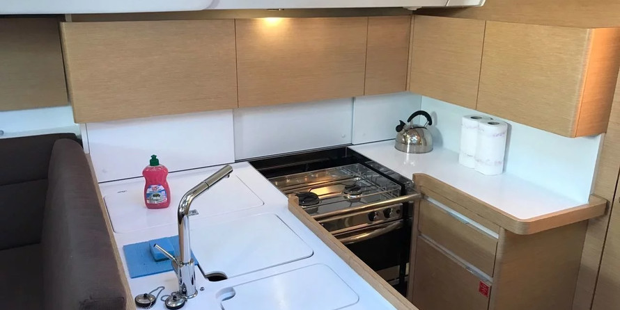 Elan Impression 50 - 5 + 1 cab.