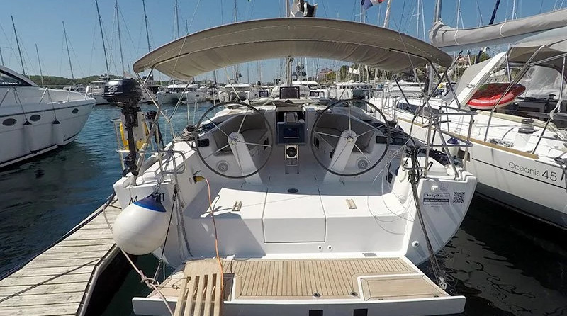 Hanse 445