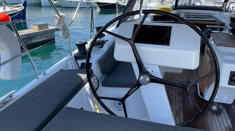 Hanse 458