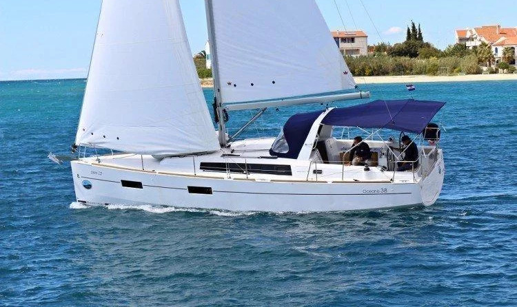 Beneteau Oceanis 38.1