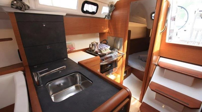 Jeanneau Sun Odyssey 349