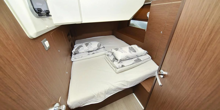 Beneteau Oceanis 46.1