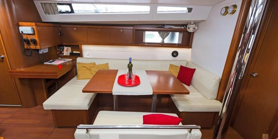 Oceanis 48-5
