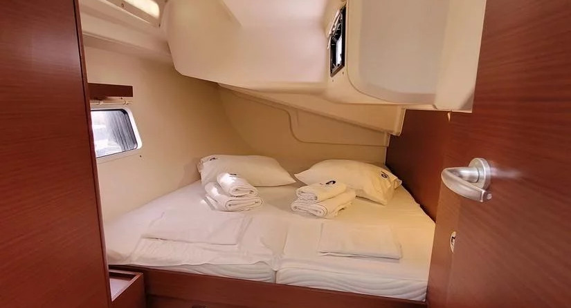 Hanse 418
