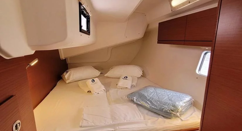 Hanse 418