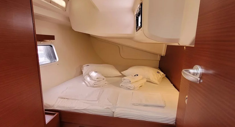 Hanse 418