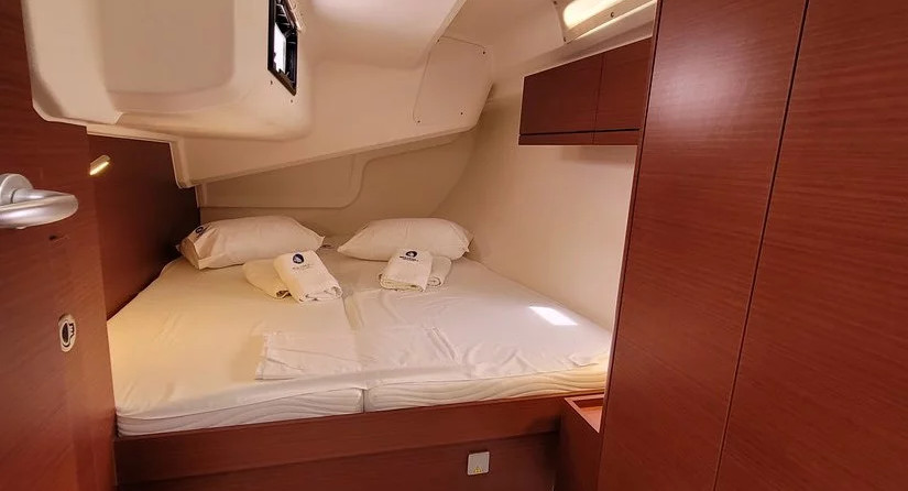Hanse 418