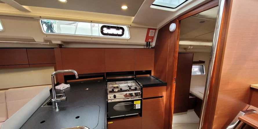 Hanse 418
