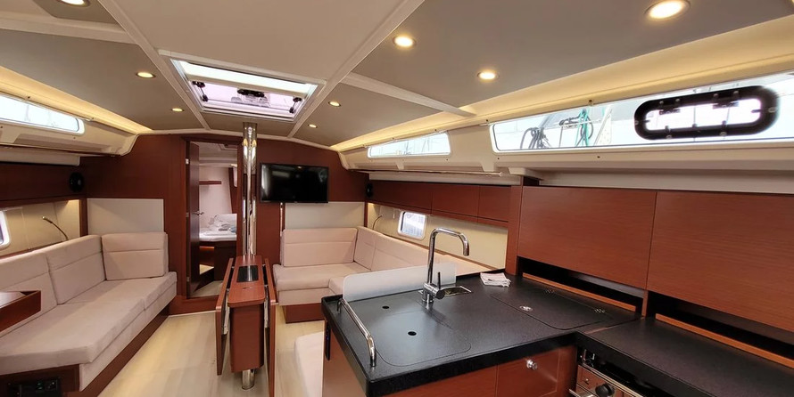 Hanse 418