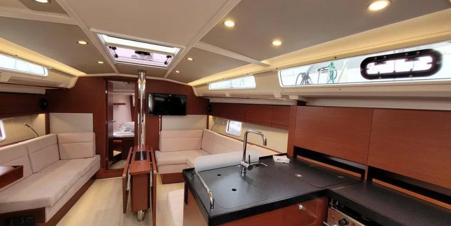 Hanse 418