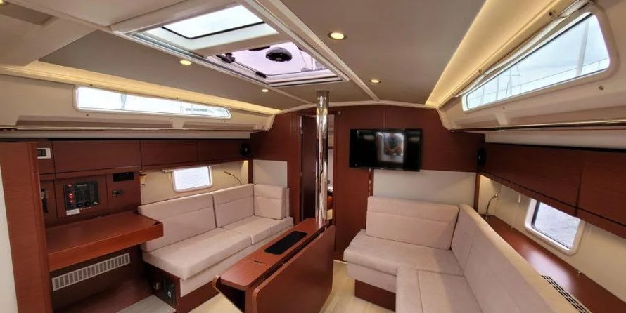 Hanse 418
