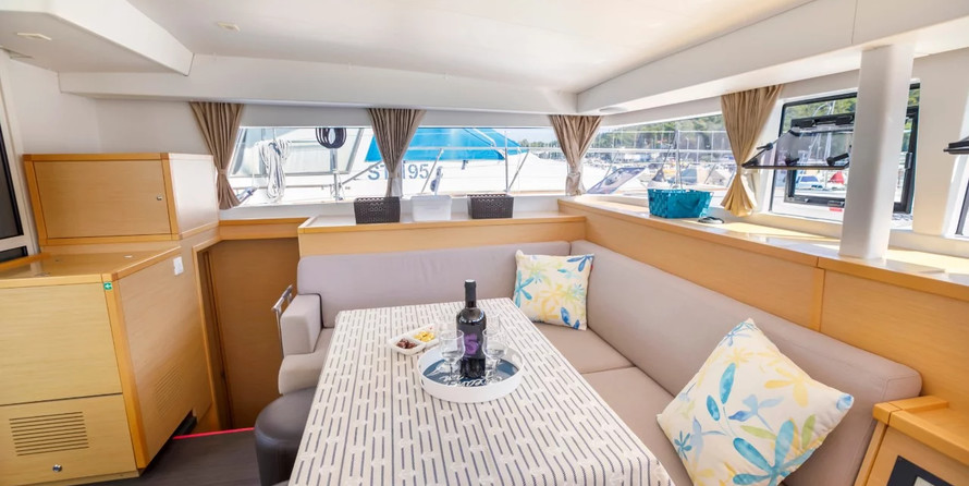 Lagoon 400 S2