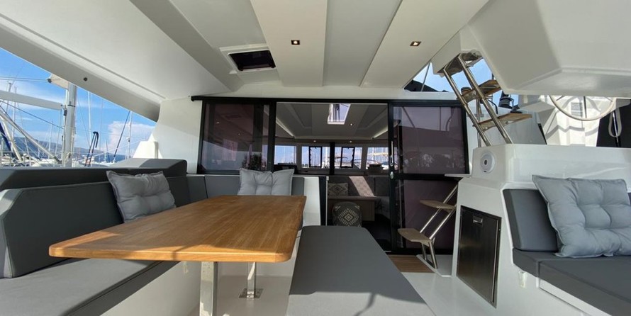 Fountaine Pajot Astréa 42