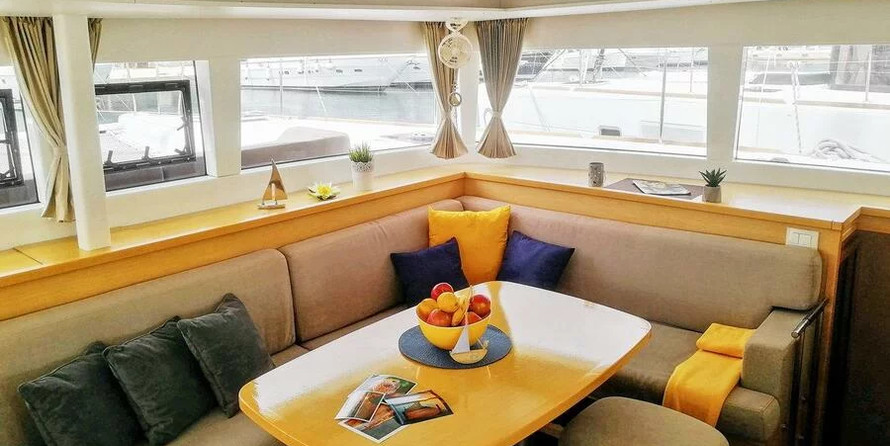 Lagoon 450 - 4 + 2 cab.